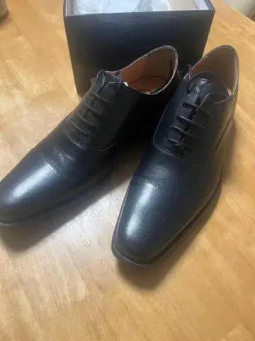 가죽 신발 25.5cm 미사용 새상품