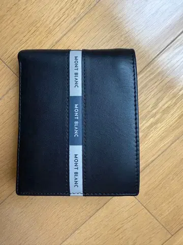 MONT BLANC 이단 접이식 지갑 블랙