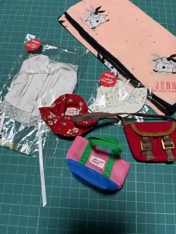 제니샵 제니짱의 상의, 모자, 백과 손수건