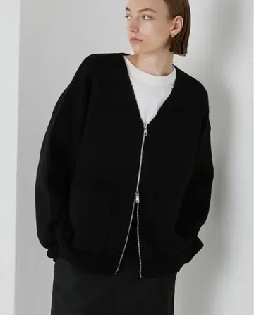 LA PEAU DE GEM 니트 지퍼 가디건 블랙