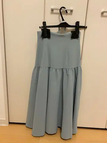 민트 블루 플레어 스커트 무릎 기장