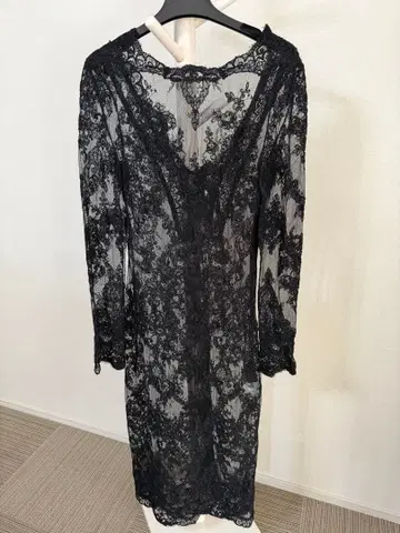 블랙 레이스 V넥 드레스 리본 포함