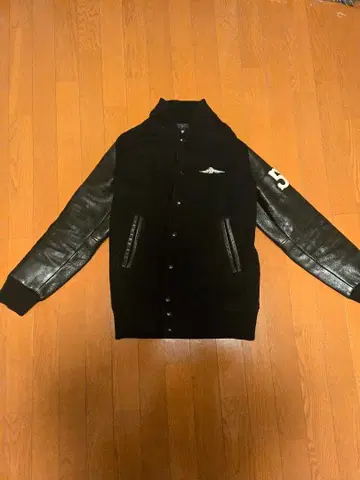 gdc 바시티 자켓