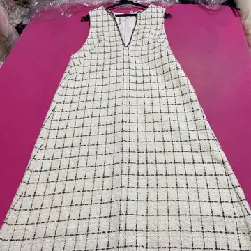 새상품급 아나이 체크 무늬 슬리브리스 트위드 드레스