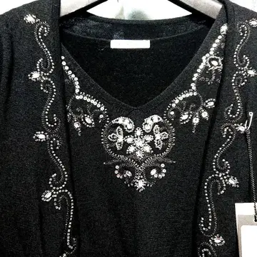 [ 택 포함 미사용 새상품 ] 비즈 장식 블랙 모 100% 앙상블 38