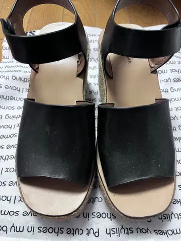 [ Mila owen ] 통굽 샌들