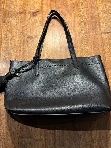 콜한 가죽 토트백