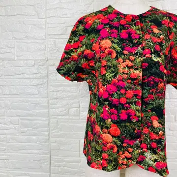 폴스미스 꽃무늬 블라우스 마리골드 V넥 [ 78-39 ]