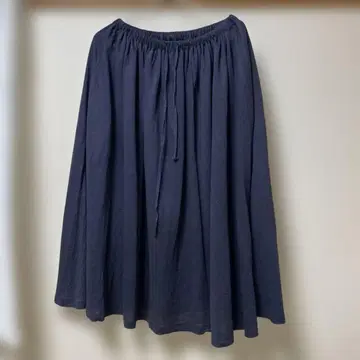 나카가와 마사시치 상점 네이비 코튼 플레어 스커트