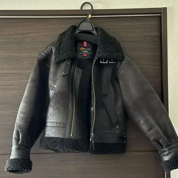 [새상품급] ALPHA INDUSTRIES 무스탕 자켓