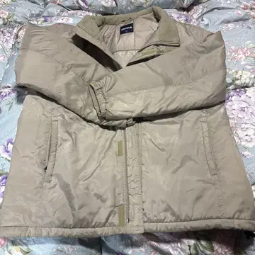 UNIQLO 베이지 다운 자켓 XL