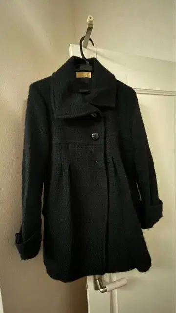 귀여운 블랙 와플 코트