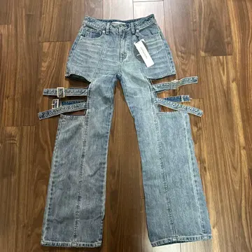 SPIRALGIRL 컷 아웃 데님 팬츠 택 포함 새상품