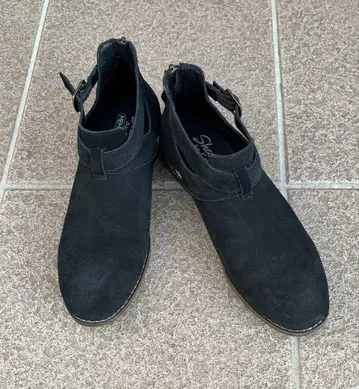 Skechers 블랙 스웨이드 부티