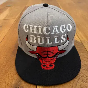 시카고 불스 캡 그레이/블랙
