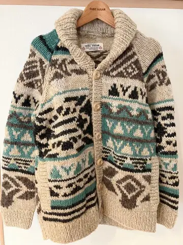 [새상품급] CUBE SUGAR 네이티브 무늬 울 니트 가디건 M