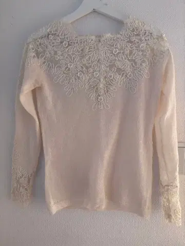 더마 컬렉션 모헤어 니트 비즈 장식 포함