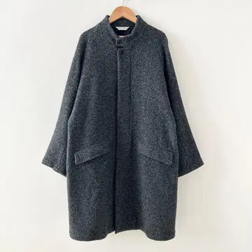 ARTS & SCIENCE 스탠드 카라 울 롱 코트 그레이