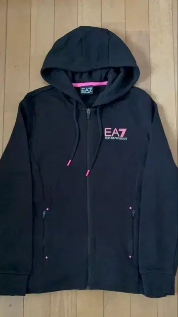 EA7 엠포리오 아르마니 저지 상의 M