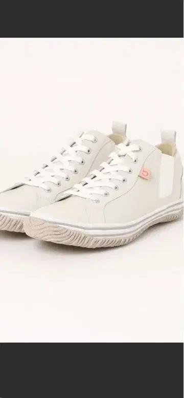 SPINGLE 스니커즈