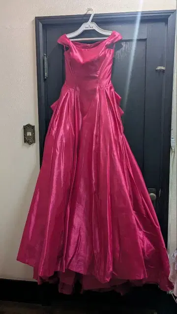 핑크 오프숄더 플레어 드레스 블랙 9호