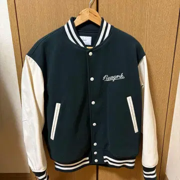 뉴욕 바시티 자켓 네이비/화이트