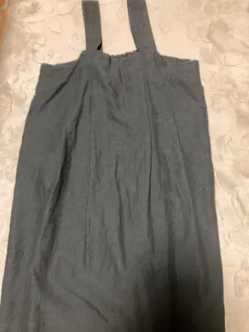 nest Robe 블랙 린넨 박스 멜빵 원피스