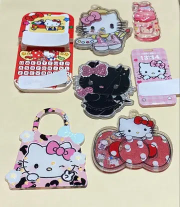 헬로키티 아크릴 참 7개 세트