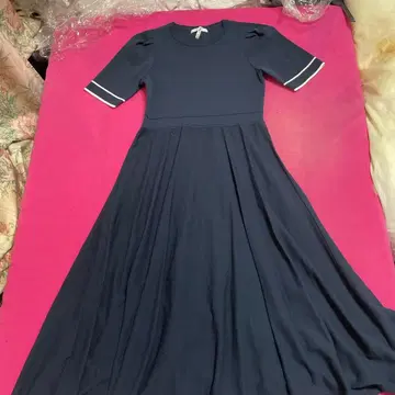 새상품급 ANAYI 네이비 플레어 반팔 드레스