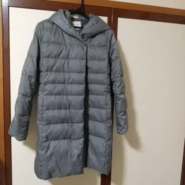 그레이 다운 코트 후드 부착 애니팜