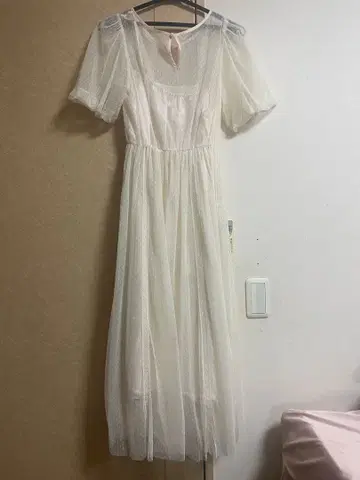 레이스 소재 화이트 원피스 M 사이즈