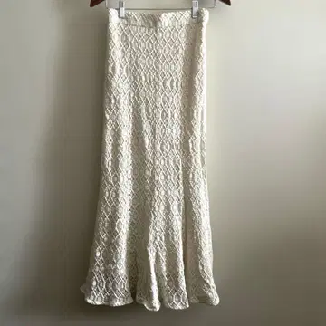 레이스 짜임 화이트 타이트 스커트