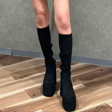 에모다 벌키 플랜 핏 부츠 EMODA