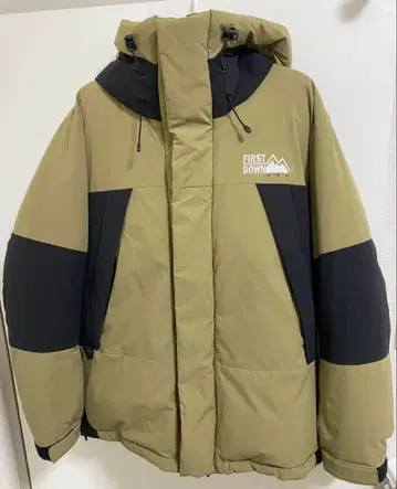 FIRST DOWN 후드 부착 다운 자켓 M 사이즈