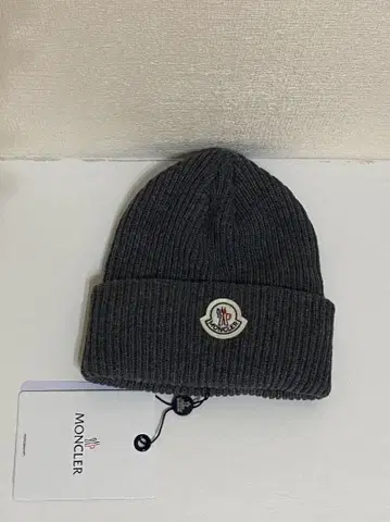MONCLER 다크 그레이 니트 모자