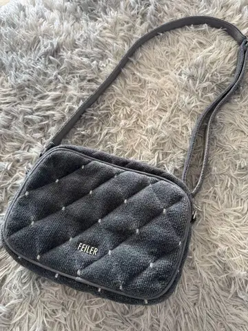 FEILER 그레이 퀼팅풍 숄더백