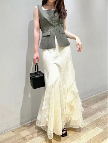 SNIDEL 프릴 레이스 스커트