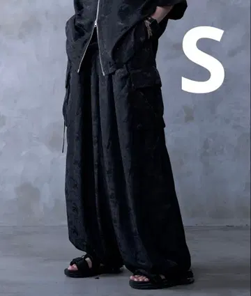 [ Aran 콜라보 ] 새틴 JQ 드로스트 카고 팬츠 / SETUP 대응