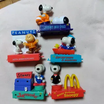 스누피 맥도날드 50주년 완구 세트