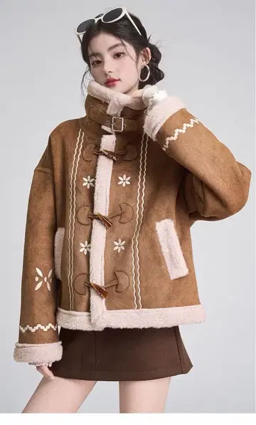 자수 브라운 무스탕 코트