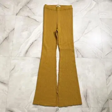 새상품 emmi atelier 에미 리브 니트 팬츠 머스타드 컬러