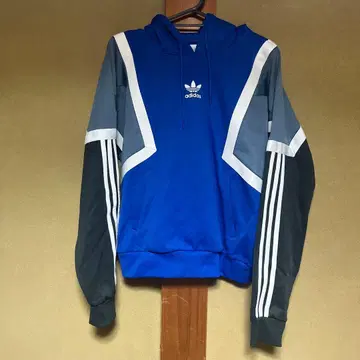 아디다스 후드티 M 사이즈