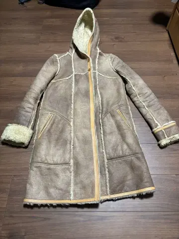 TSUMORI CHISATO 무스탕 코트