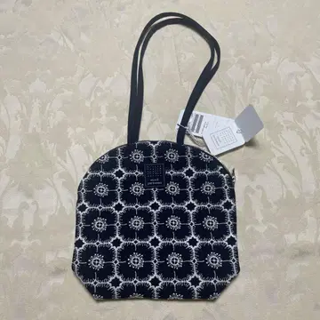 [ 새상품 미사용 ] 미나 페르호넨 anemone 머핀 백