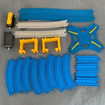 프라레일 레일 세트 토마스 프라레일의 화차 2개 포함