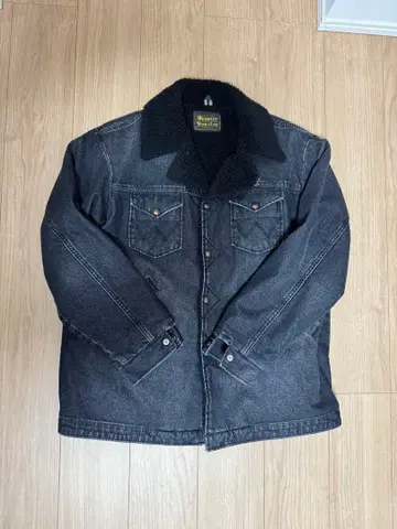 [ 새상품급 ] 랭글러 보아 런치 코트 블랙 데님 L 사이즈