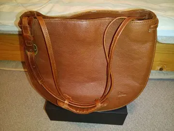 브라운 가죽 숄더백