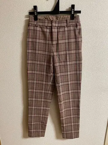 새상품급 체크 무늬 슬랙스 XXS 사이즈