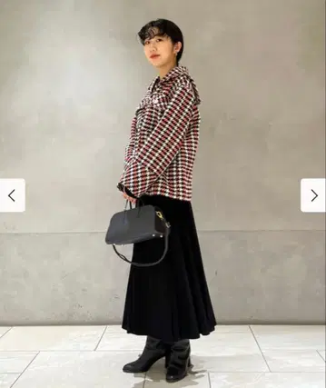 세일러 카라 비쥬 버튼 트위드 숏코트