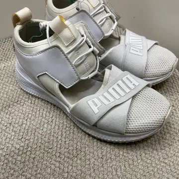 24cm 푸마 펜티 아비드 화이트 스니커즈